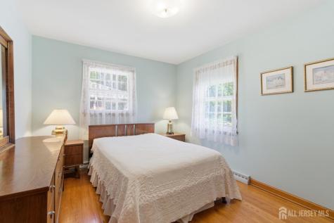 35 Lee Avenue Sayreville NJ 08879