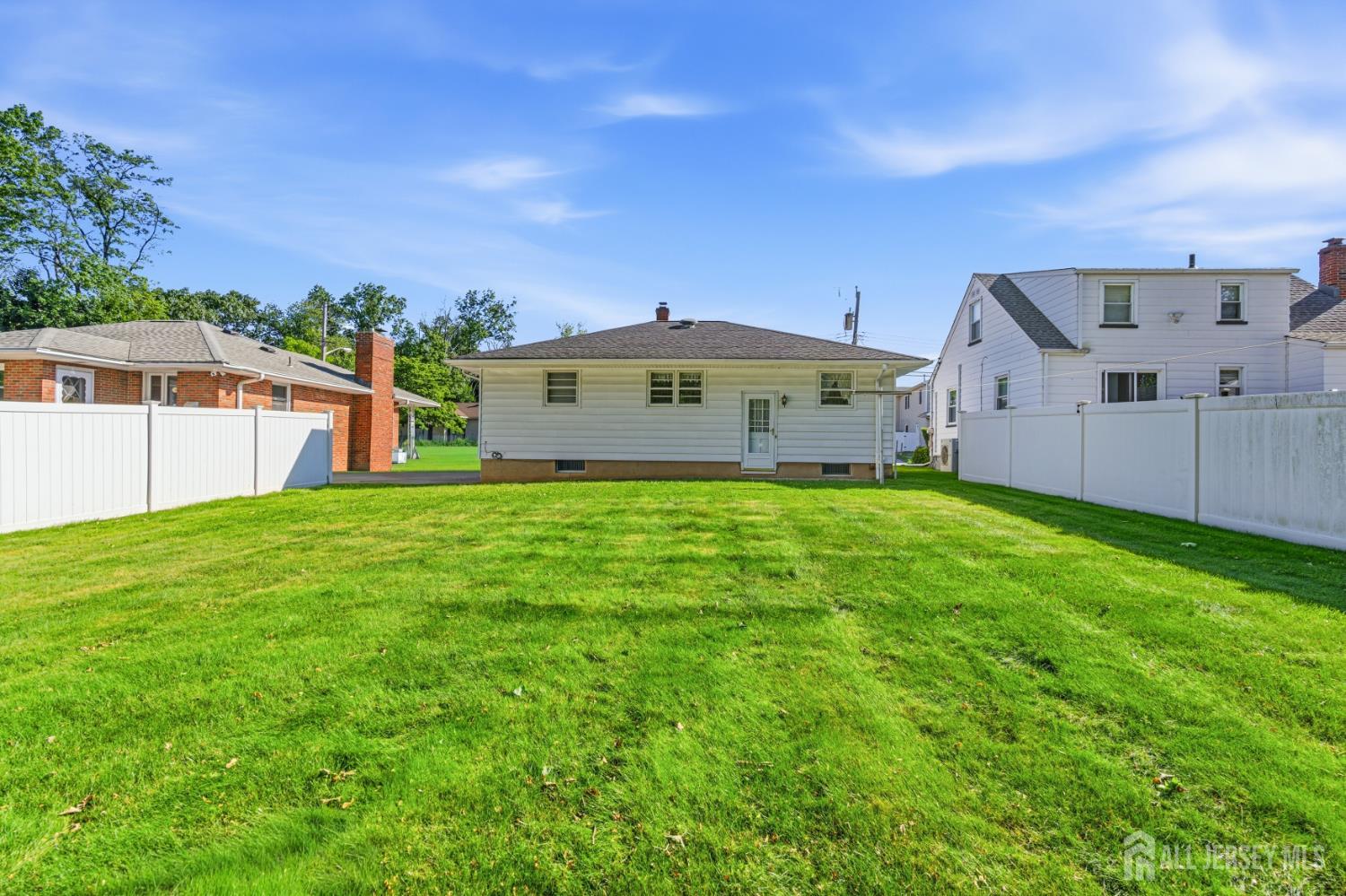 35 Lee Avenue Sayreville NJ 08879