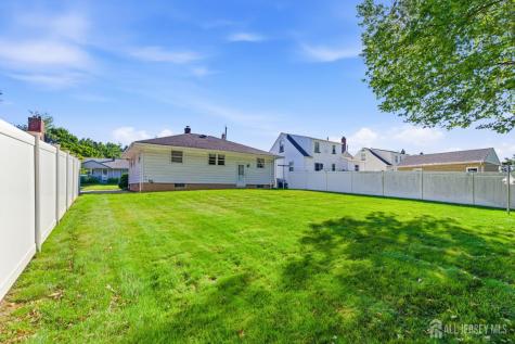 35 Lee Avenue Sayreville NJ 08879