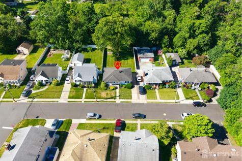 35 Lee Avenue Sayreville NJ 08879