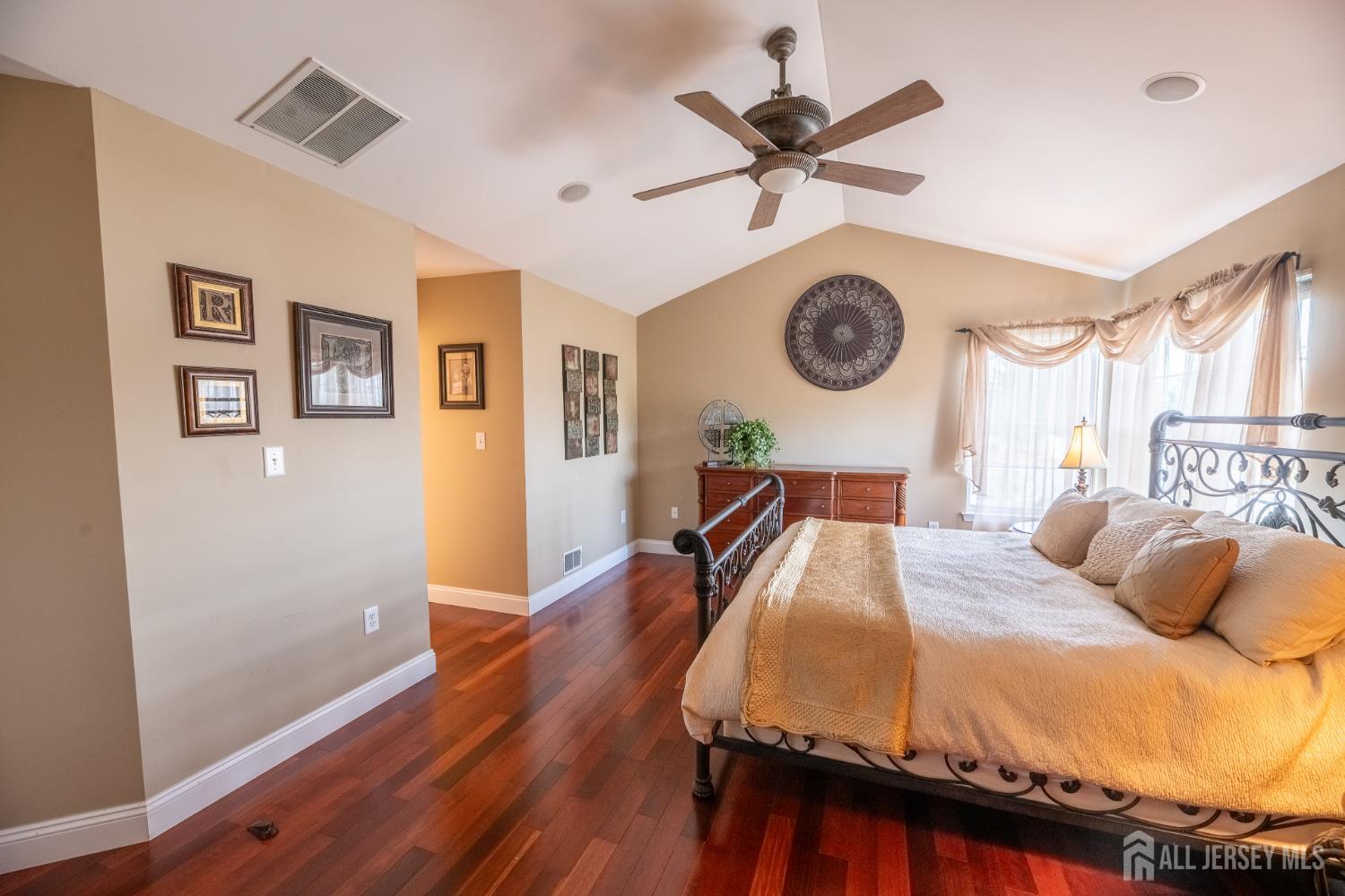 4 Winchester Court Old Bridge NJ 07747