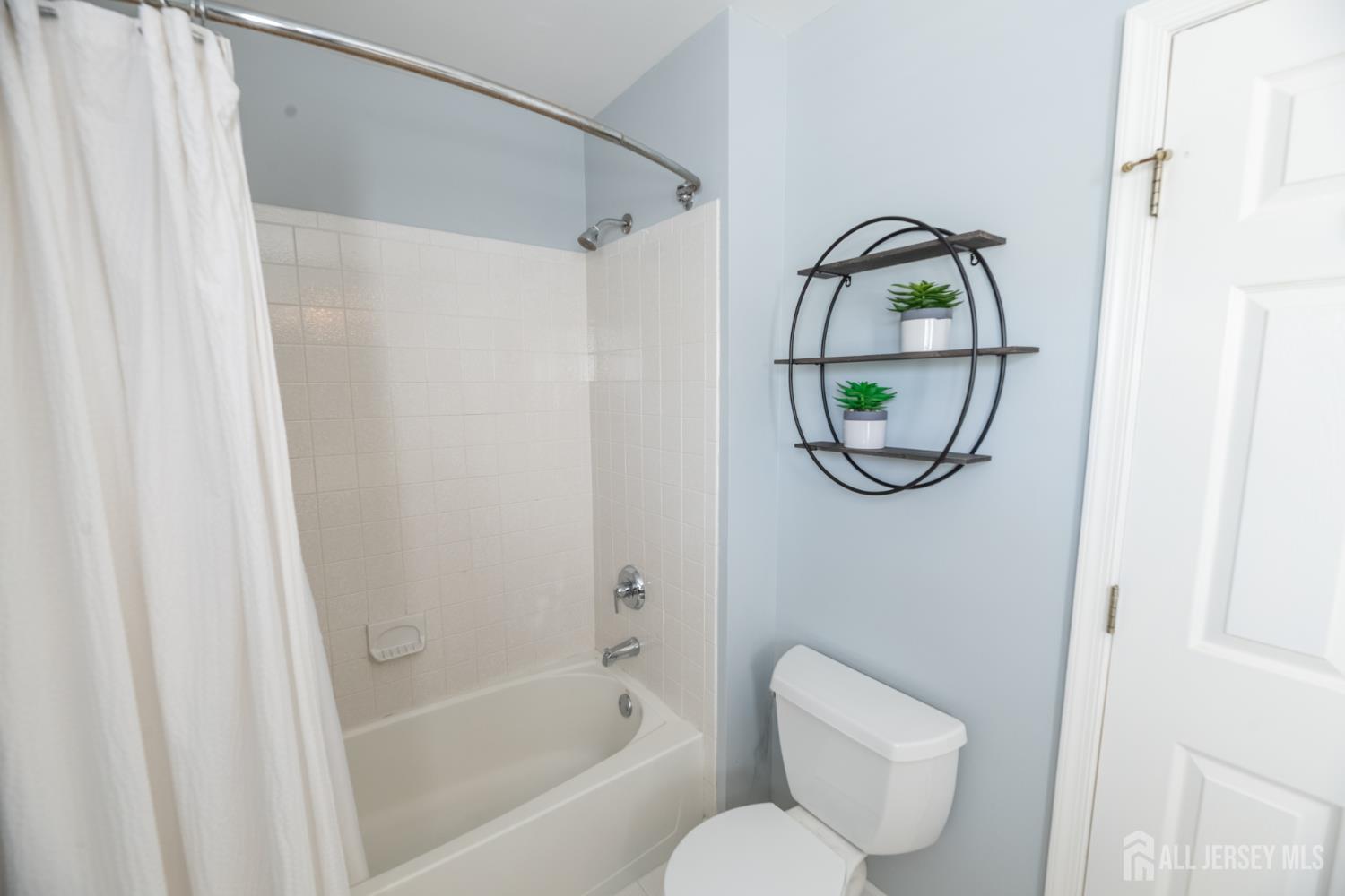 4 Winchester Court Old Bridge NJ 07747