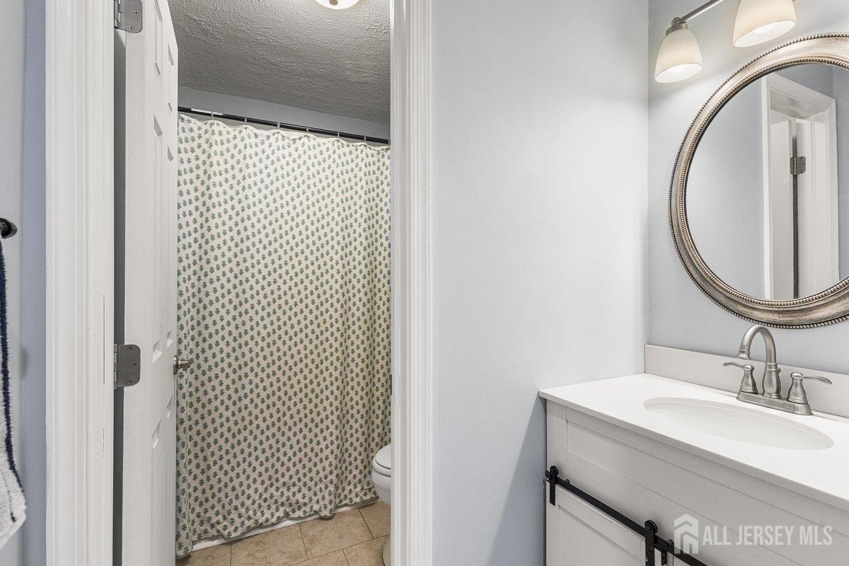 20 Quail Run Drive Jamesburg NJ 08831