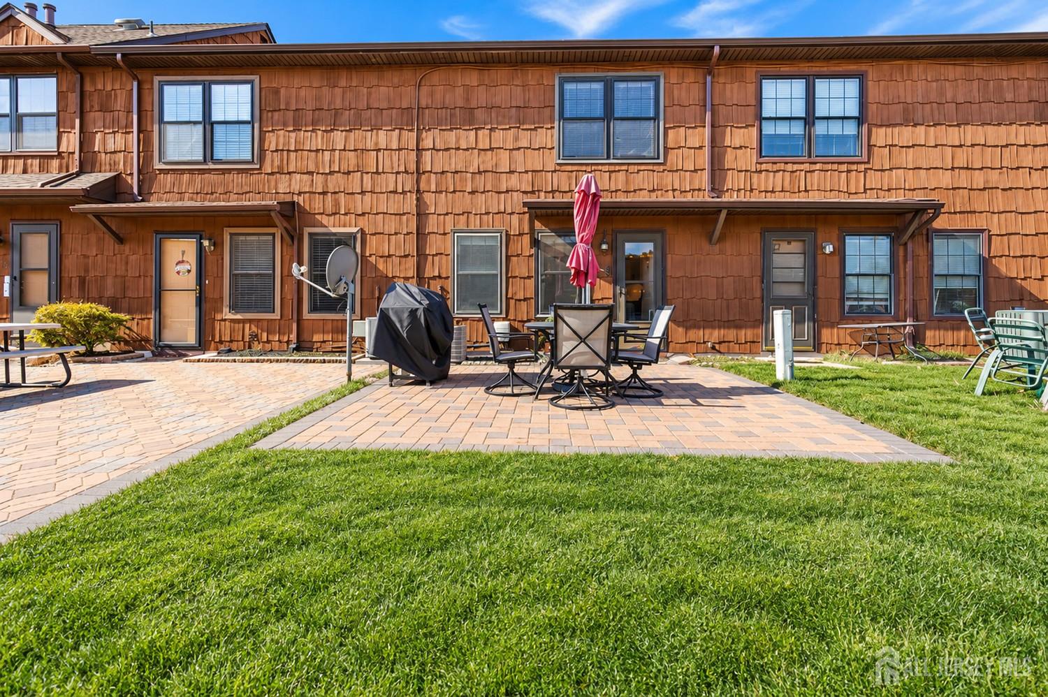 20 Quail Run Drive Jamesburg NJ 08831