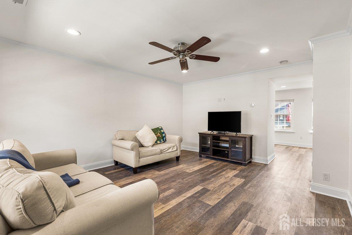 20 Quail Run Drive Jamesburg NJ 08831