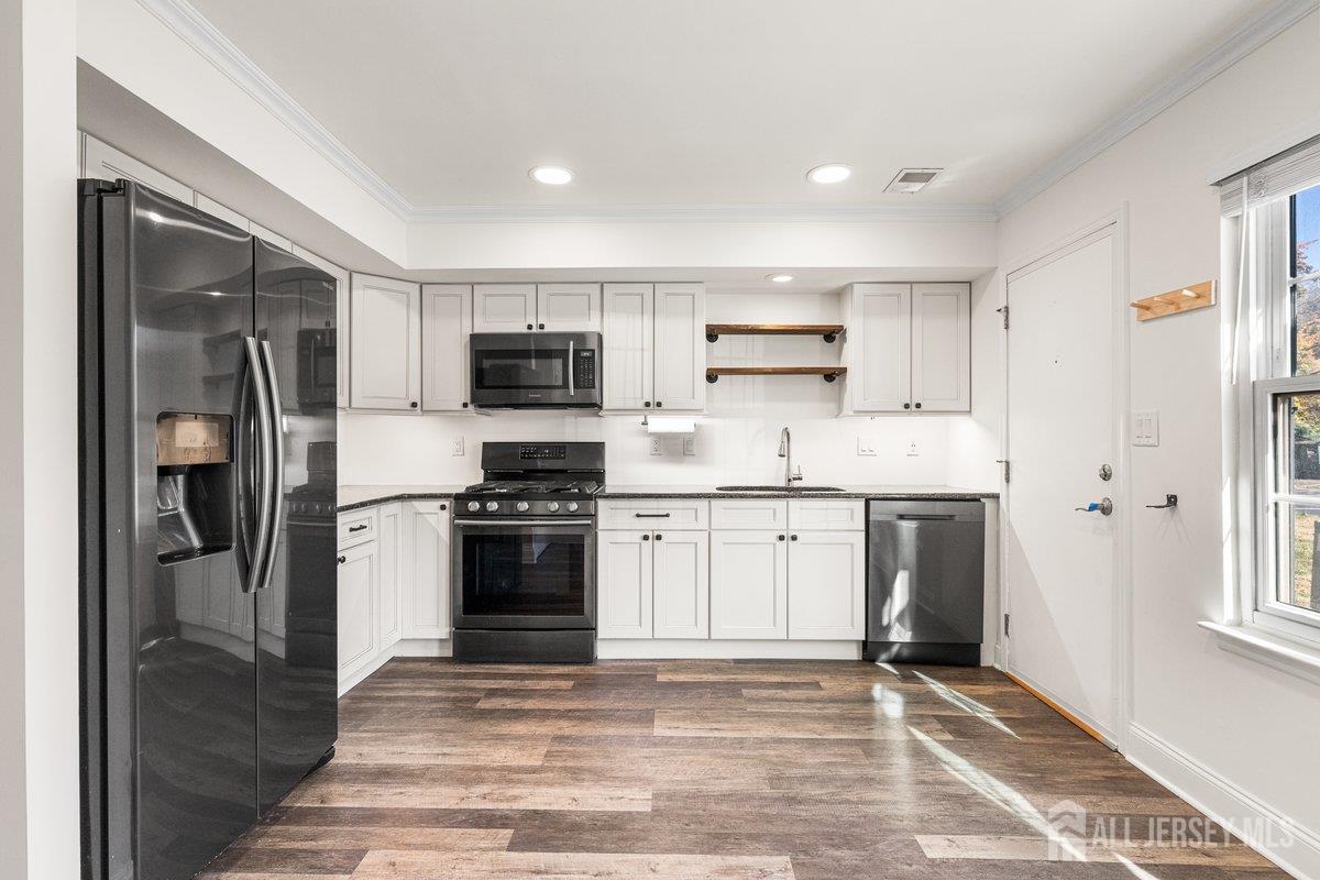 20 Quail Run Drive Jamesburg NJ 08831