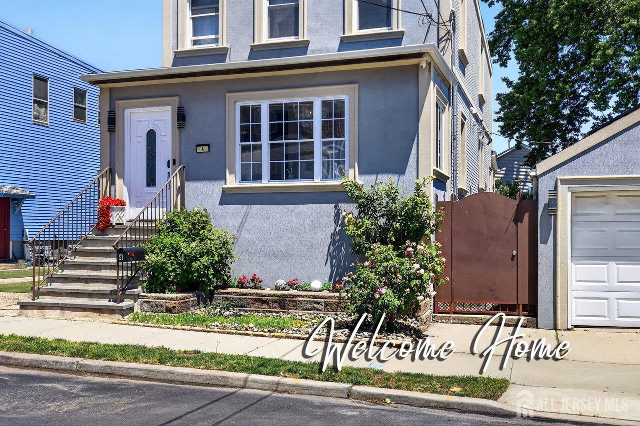 4 Jeanette Street Carteret NJ 07008