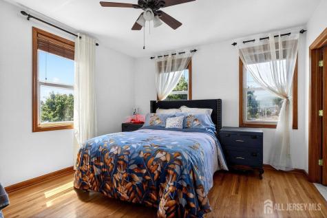 4 Jeanette Street Carteret NJ 07008