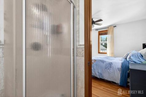 4 Jeanette Street Carteret NJ 07008