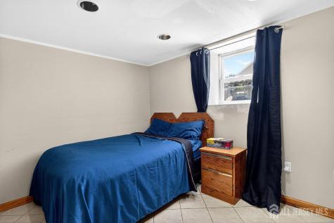 4 Jeanette Street Carteret NJ 07008