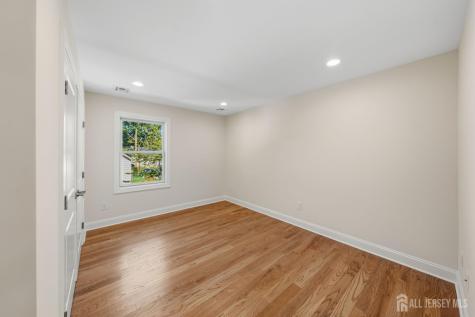 33 Apollo Avenue Avenel NJ 07001