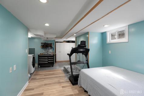 32 Robins Place Metuchen NJ 08840