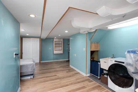 32 Robins Place Metuchen NJ 08840