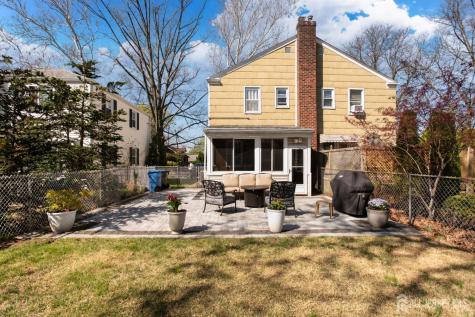 32 Robins Place Metuchen NJ 08840