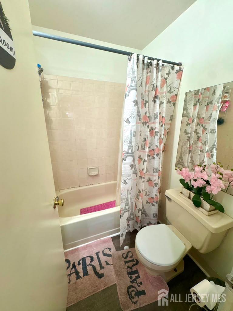 402 Holly Drive Perth Amboy NJ 08861