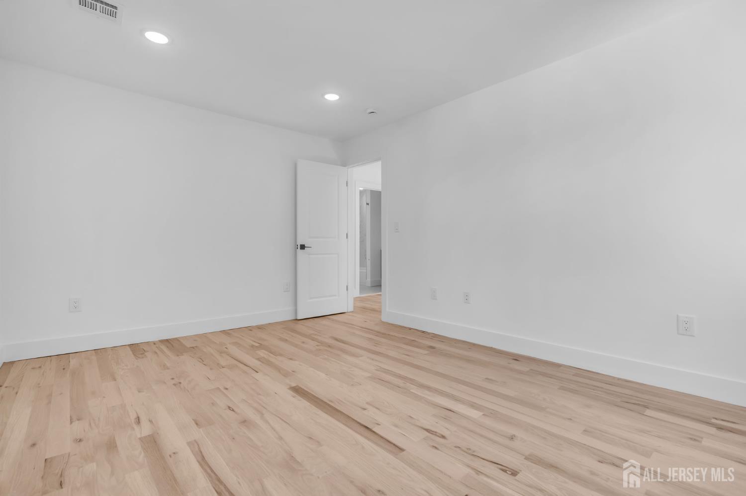 17 S Midland Avenue S Kearny NJ 07032