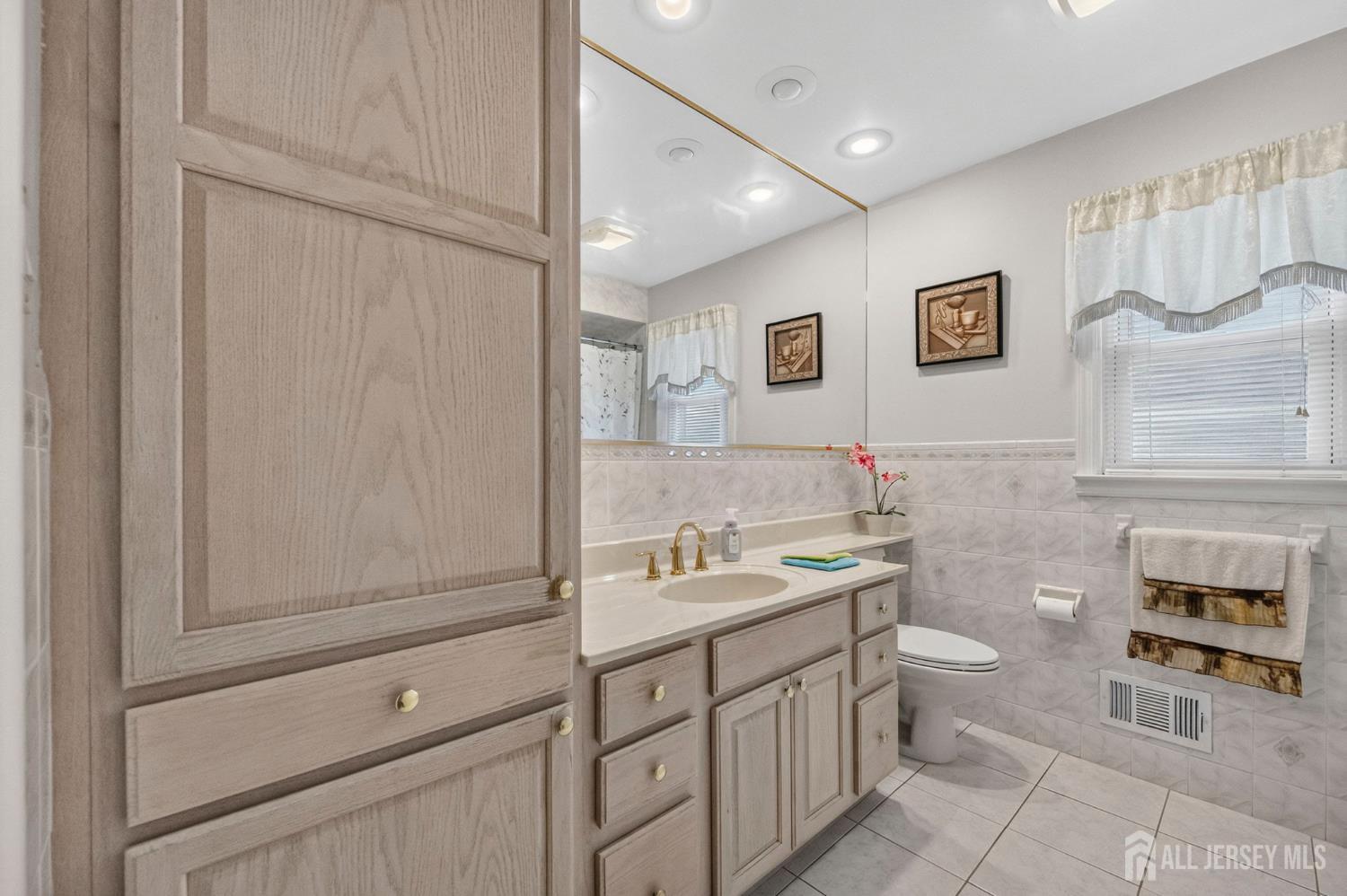 203 Amboy Avenue South Plainfield NJ 07080