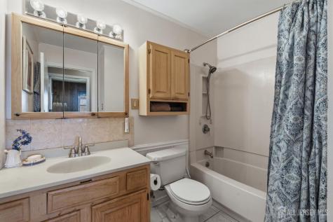 27 Summerall Road Franklin NJ 08873