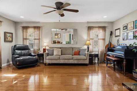 27 Summerall Road Franklin NJ 08873