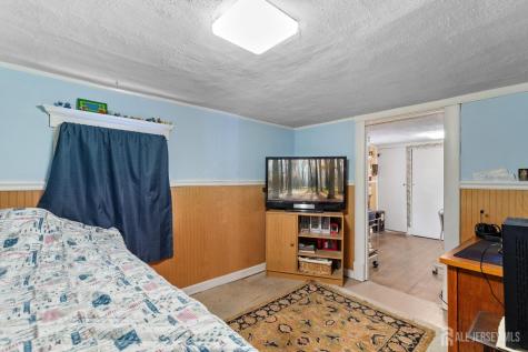 28 Wildwood Avenue Fords NJ 08863