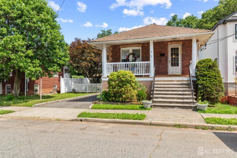 28 Wildwood Avenue Fords NJ 08863