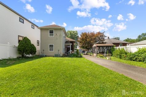 28 Wildwood Avenue Fords NJ 08863