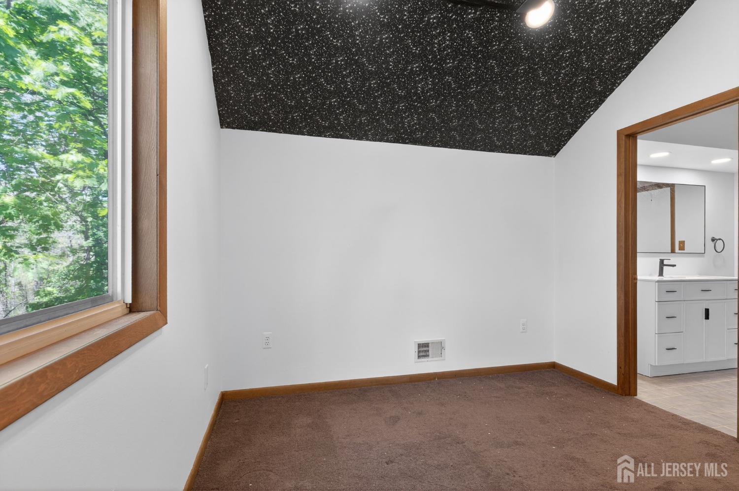 49 Morton Avenue Monroe NJ 08831