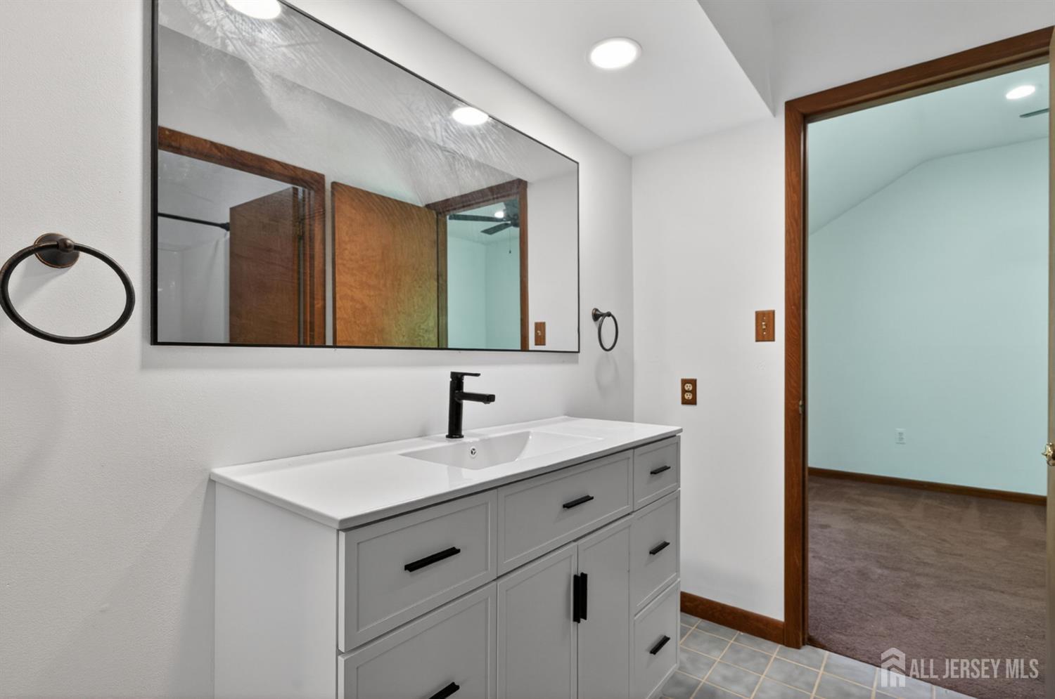49 Morton Avenue Monroe NJ 08831