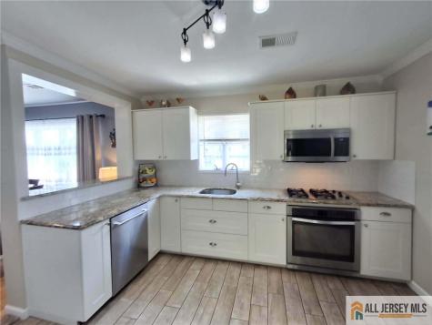 47 Kendall Drive Sayreville NJ 08859