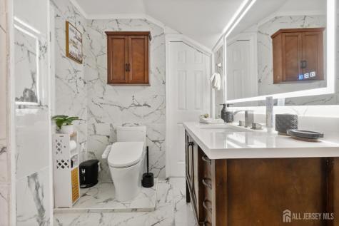 1037 E Schneider Avenue Union Twp NJ 07083