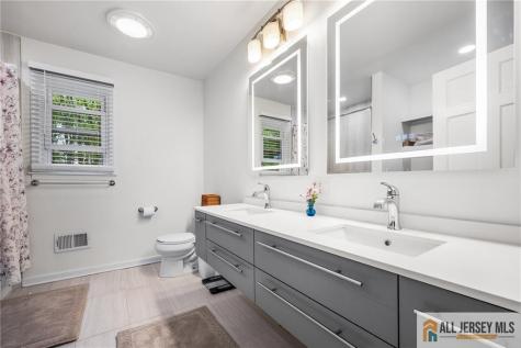 12 Woodgate Drive South Brunswick NJ 08852