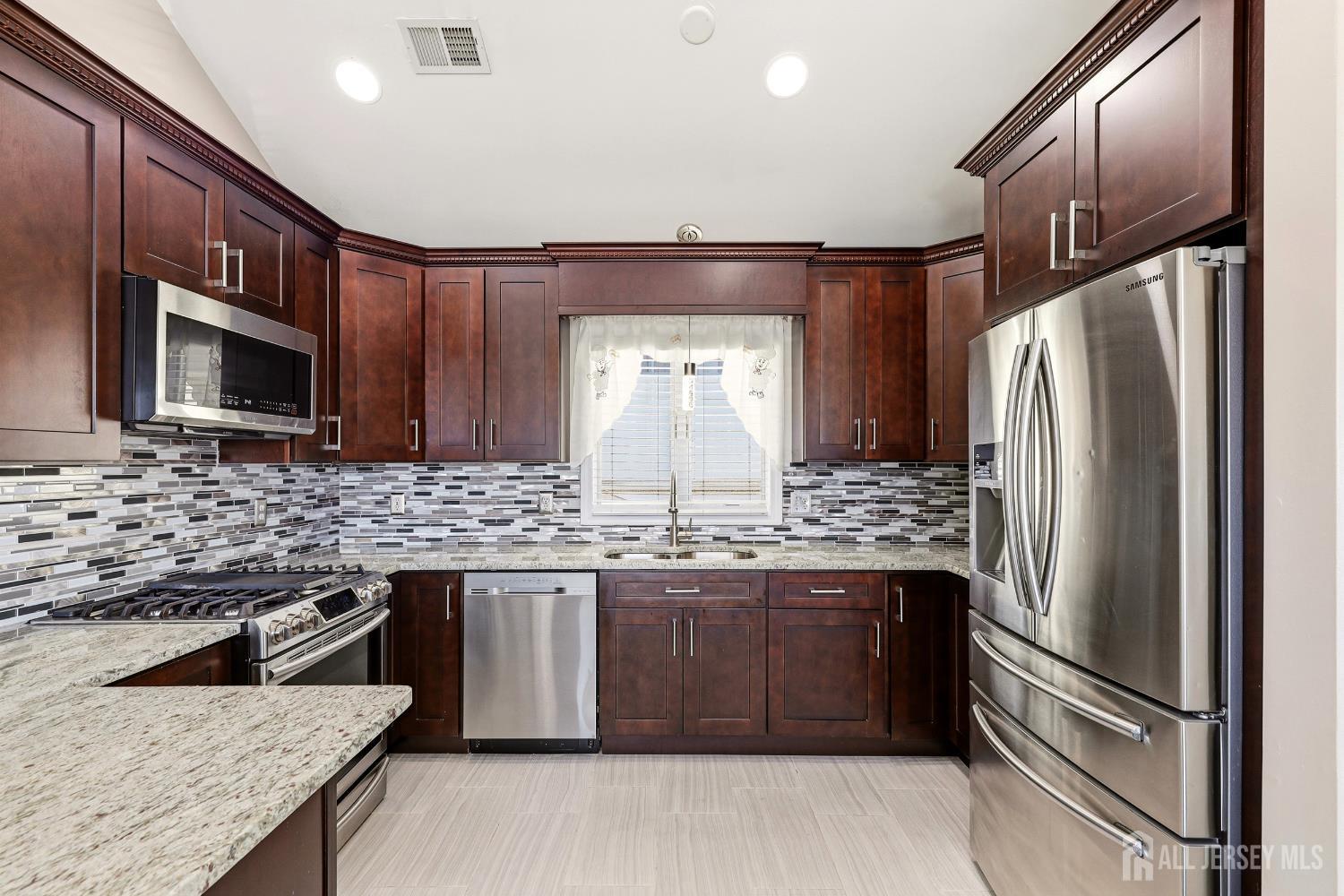 459 Mitchell Place Perth Amboy NJ 08861