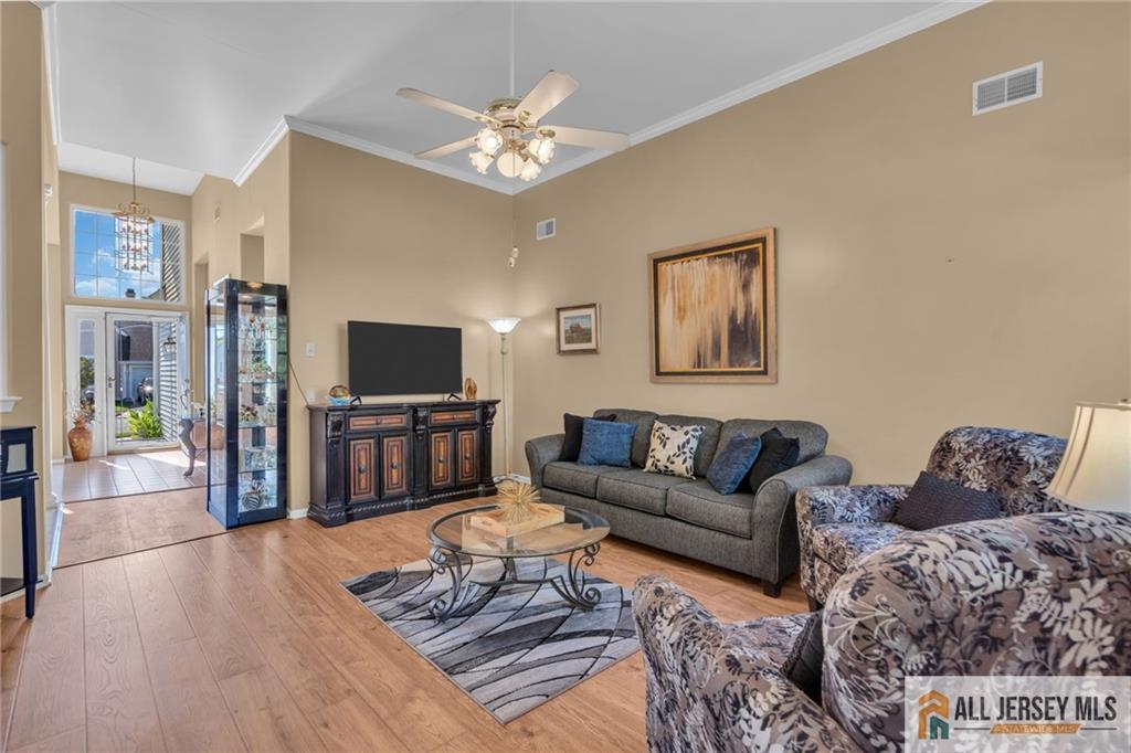 17 Fountain View Drive Barnegat NJ 08005