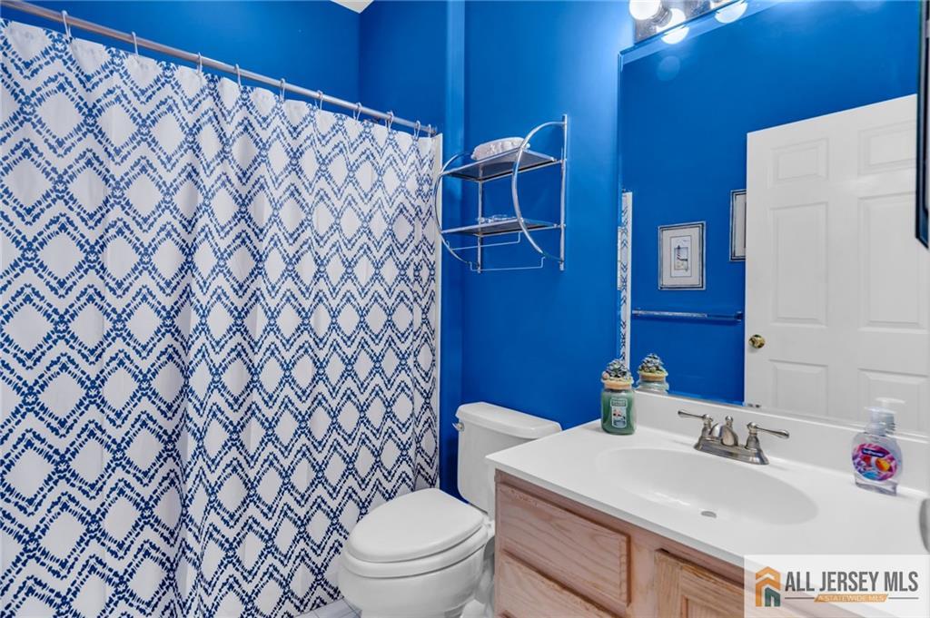 17 Fountain View Drive Barnegat NJ 08005