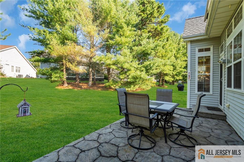 17 Fountain View Drive Barnegat NJ 08005