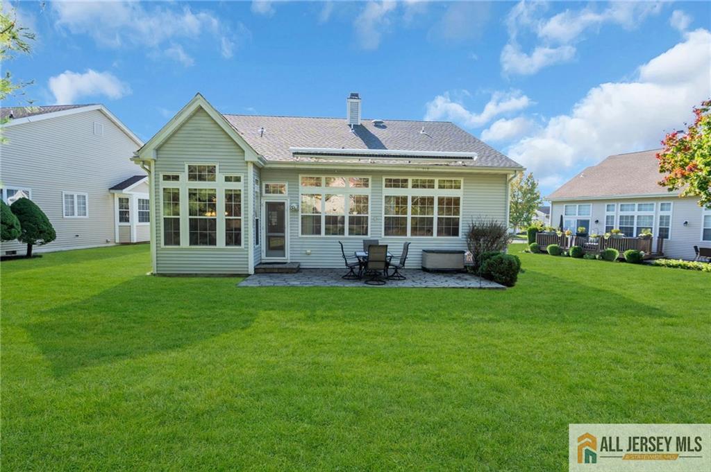 17 Fountain View Drive Barnegat NJ 08005