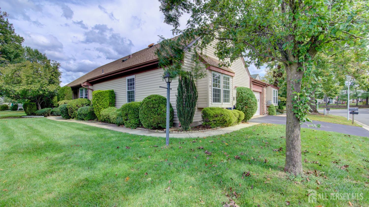 4 Martin Van Buren Drive Monroe NJ 08831
