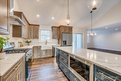 83 Sagamore Avenue Edison NJ 08820