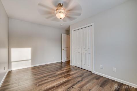 83 Sagamore Avenue Edison NJ 08820