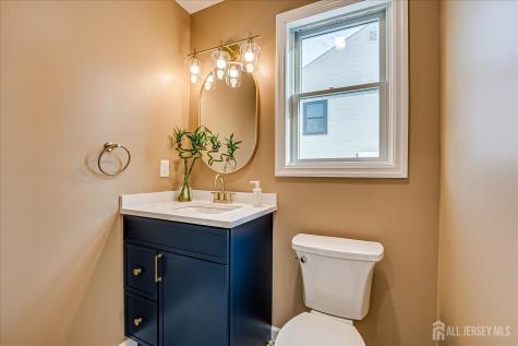 83 Sagamore Avenue Edison NJ 08820