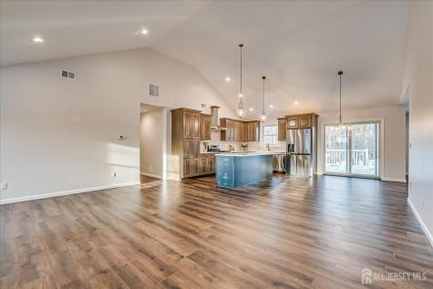83 Sagamore Avenue Edison NJ 08820