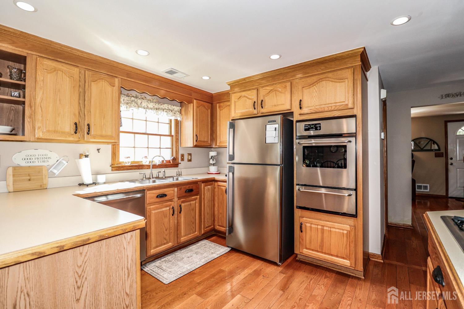 26 W Cliff Road Colonia NJ 07067