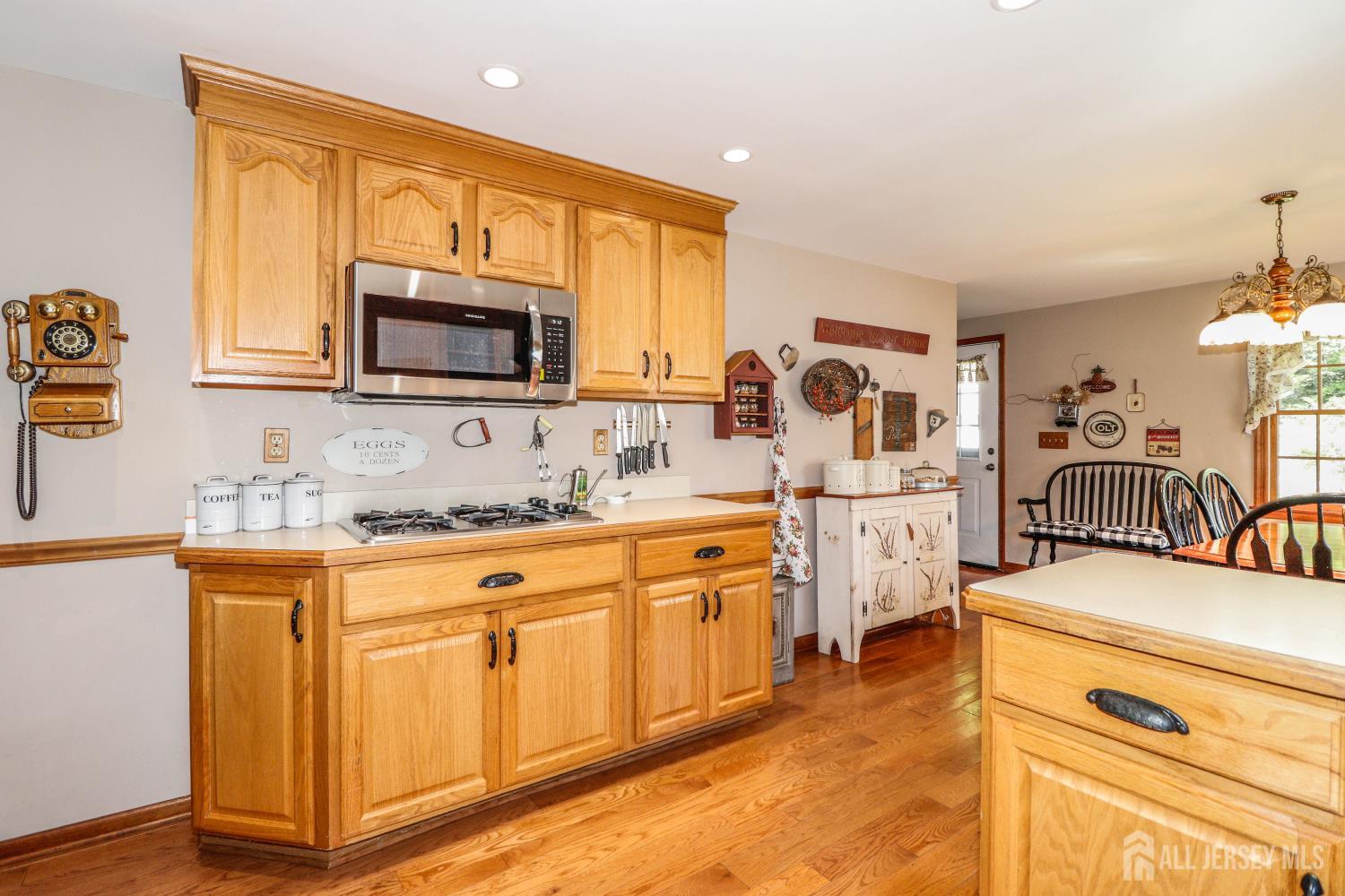 26 W Cliff Road Colonia NJ 07067