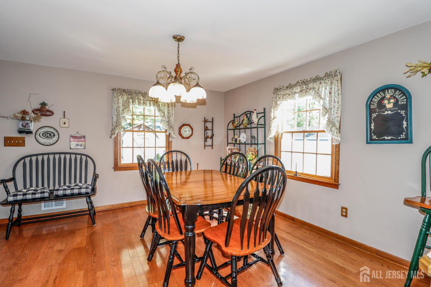 26 W Cliff Road Colonia NJ 07067