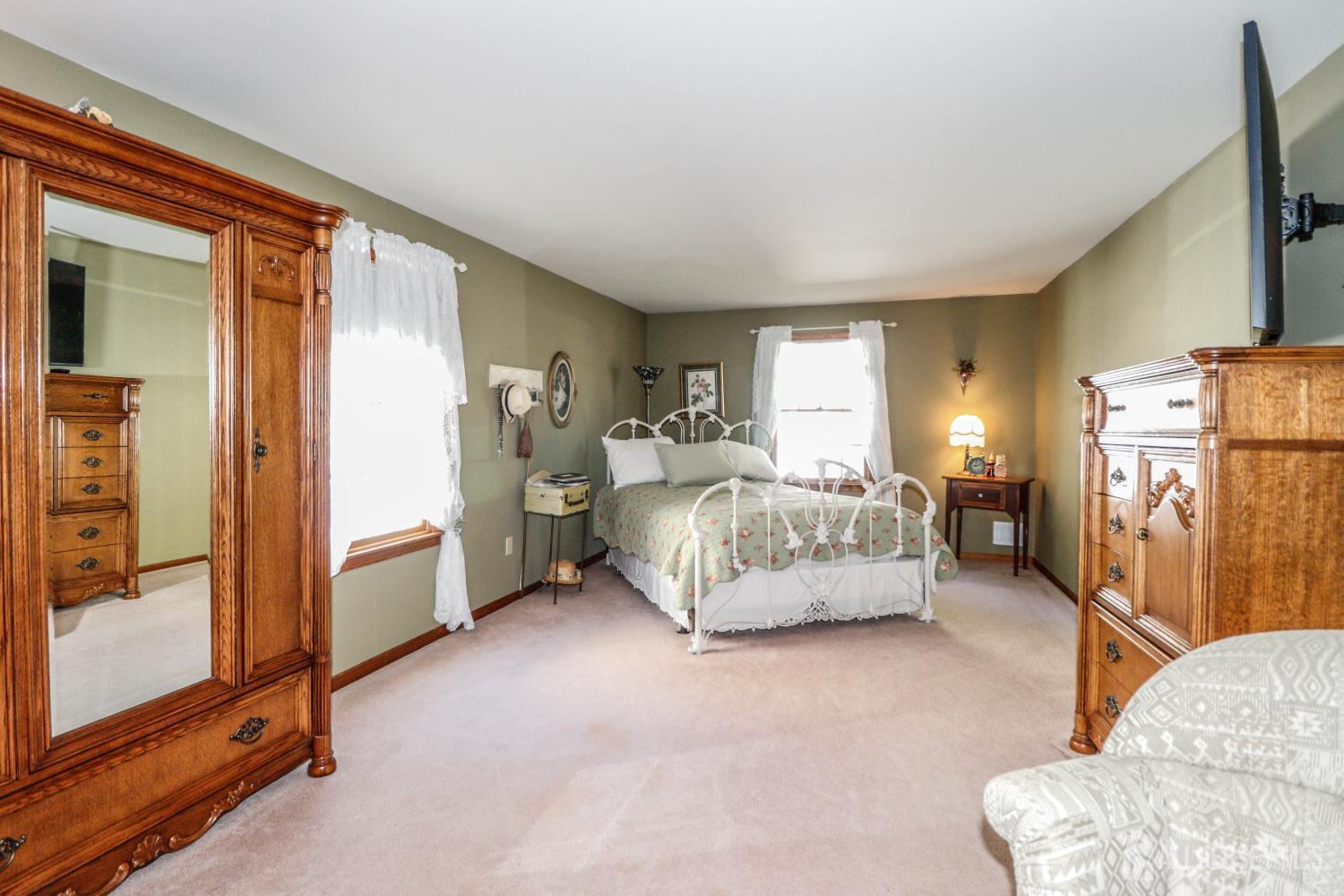 26 W Cliff Road Colonia NJ 07067