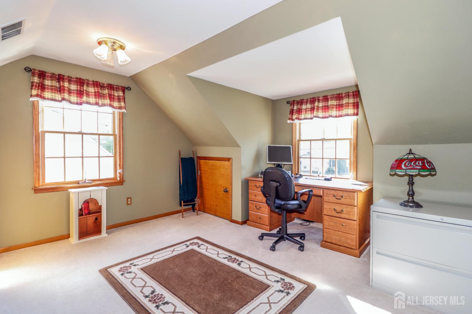 26 W Cliff Road Colonia NJ 07067