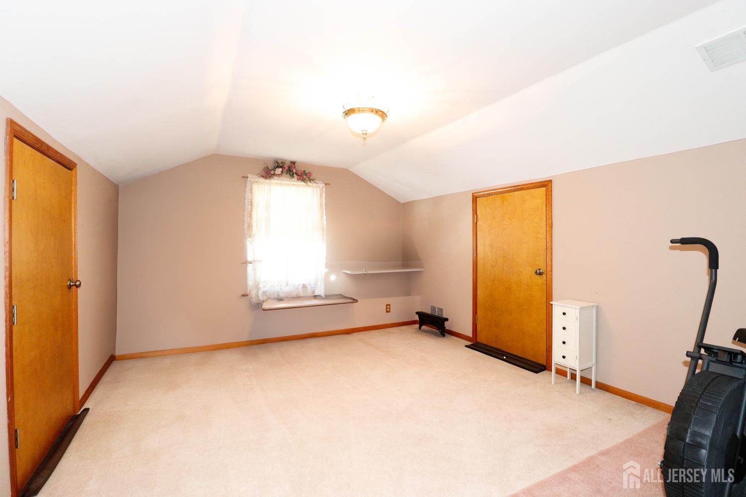 26 W Cliff Road Colonia NJ 07067