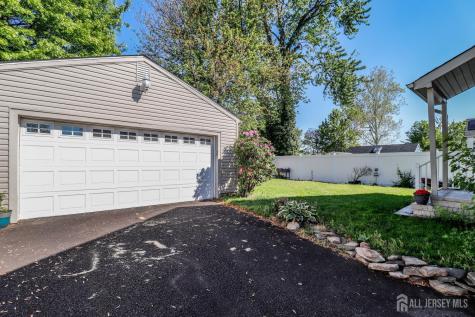 26 W Cliff Road Colonia NJ 07067