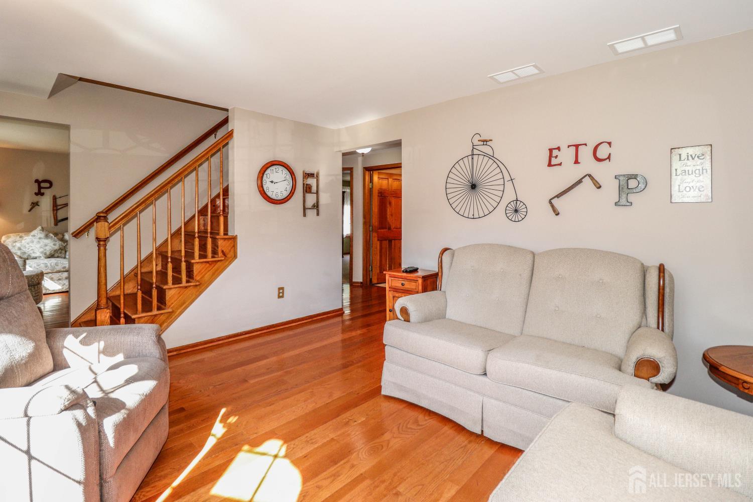 26 W Cliff Road Colonia NJ 07067