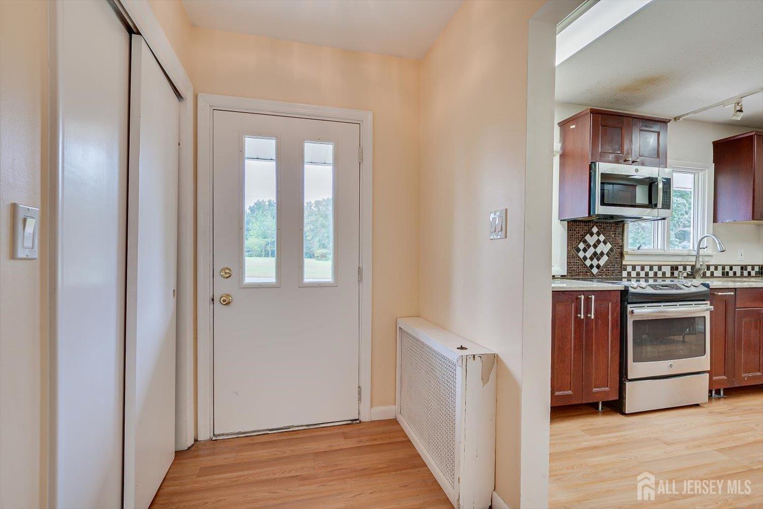 93 Conover Road West Windsor NJ 08550